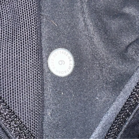 Lululemon Women’s Shorts - Picture 2 of 3